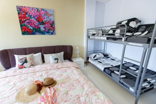 yaya b by briza group