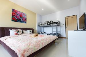 yaya b by briza group