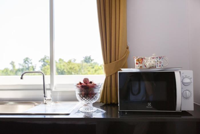 yaya b by briza group