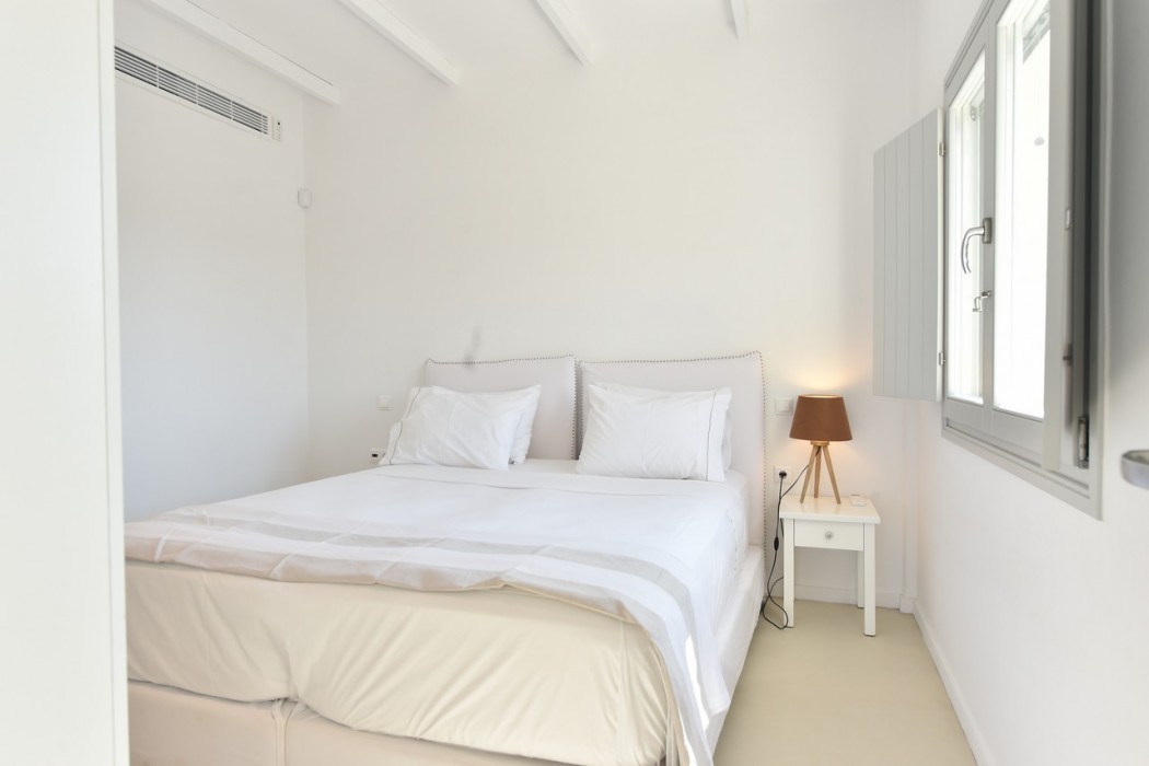 paros