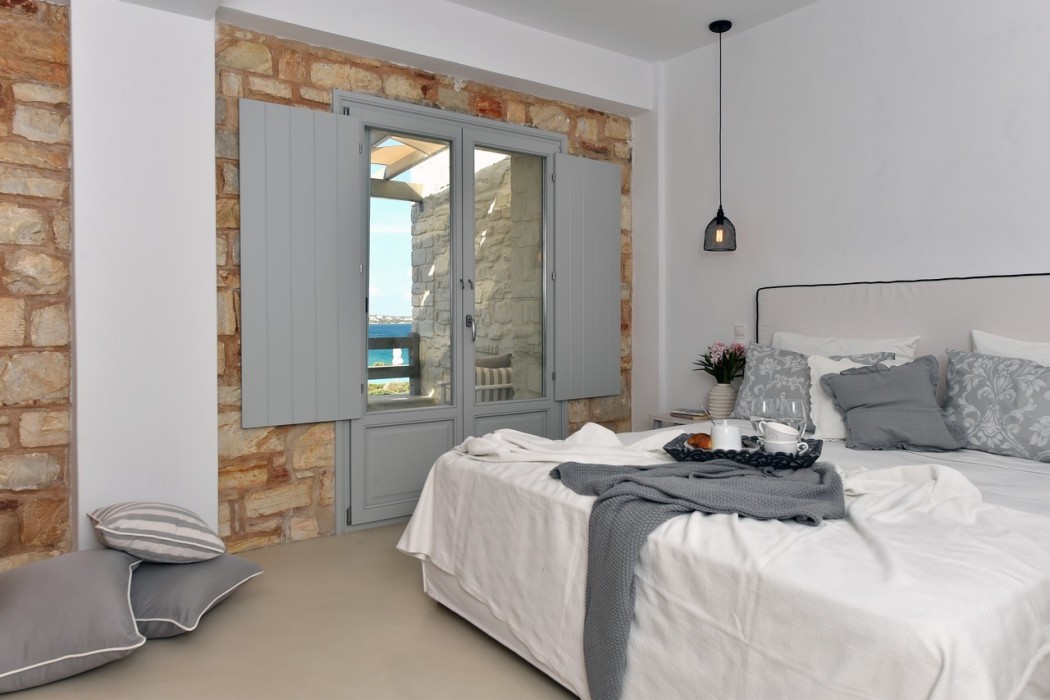 paros