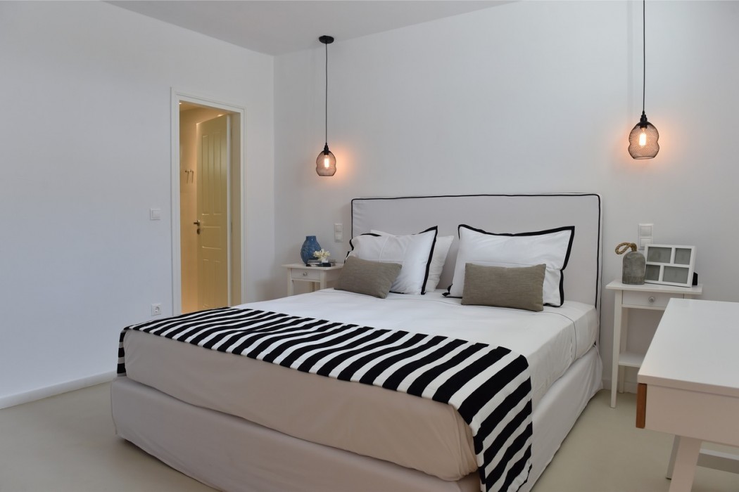 paros