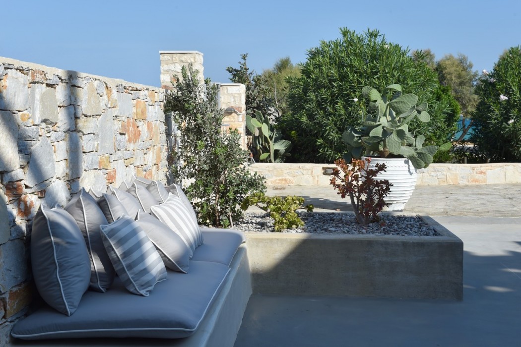 paros