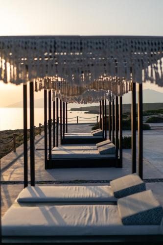 paros