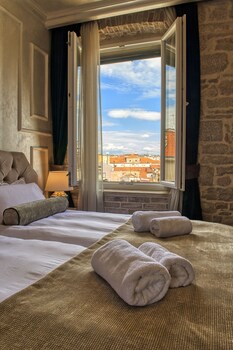 riva palace design rooms