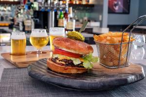 cambria hotel nashville airport