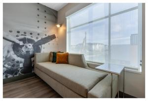 cambria hotel nashville airport