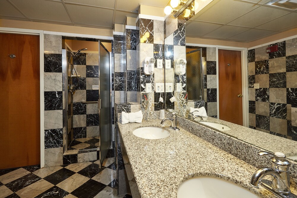 Ocean Inn And Suites,Demere Park>>Brunswick,3 star