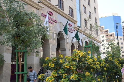 crowne plaza madinah by ihg