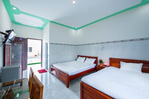 hotel nguyen toan