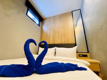 patong poshtel adults only