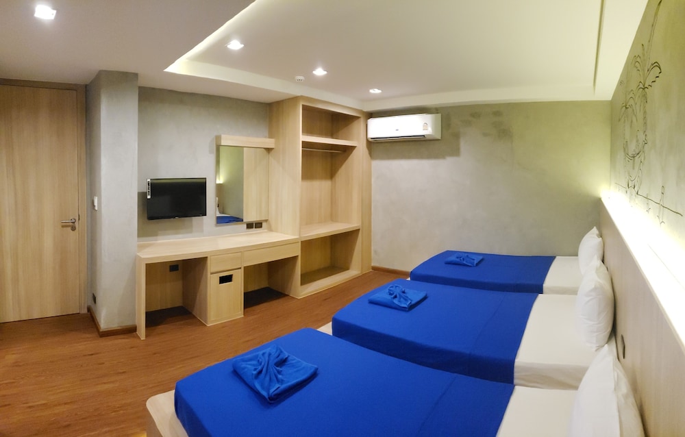 patong poshtel adults only