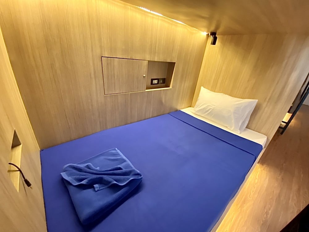 patong poshtel adults only