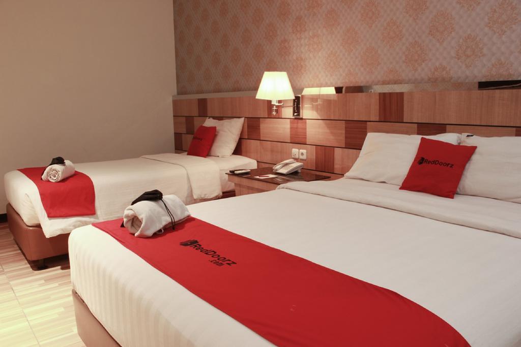 reddoorz premium near bandung station