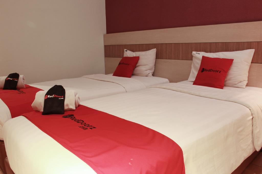 reddoorz premium near bandung station