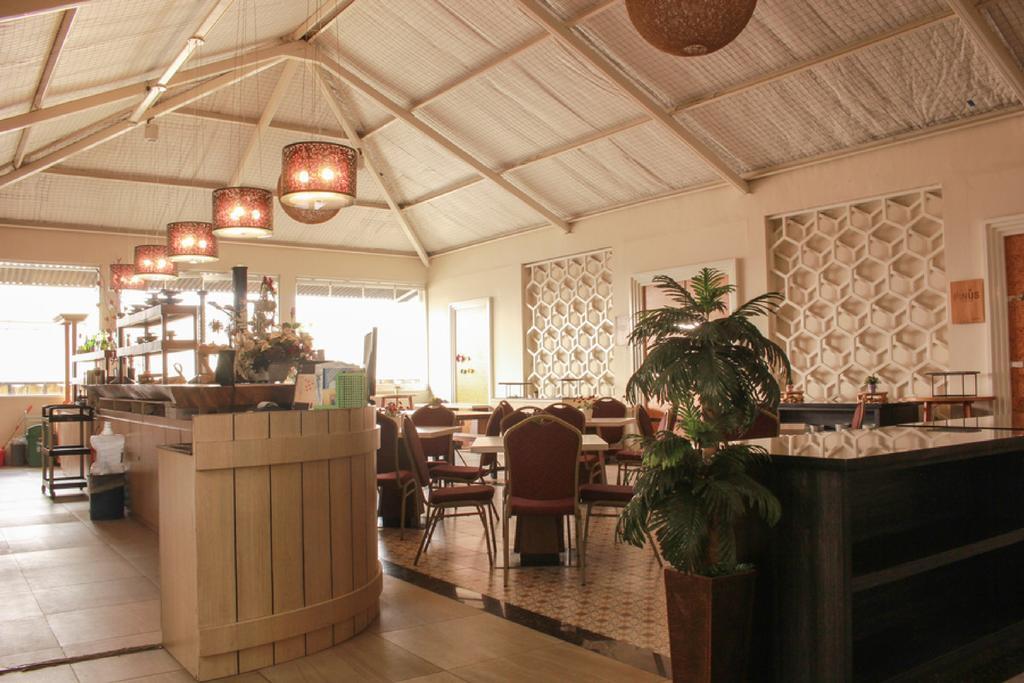 reddoorz premium near bandung station