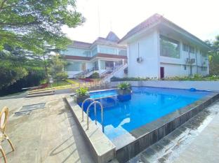 adiroso executive guest house