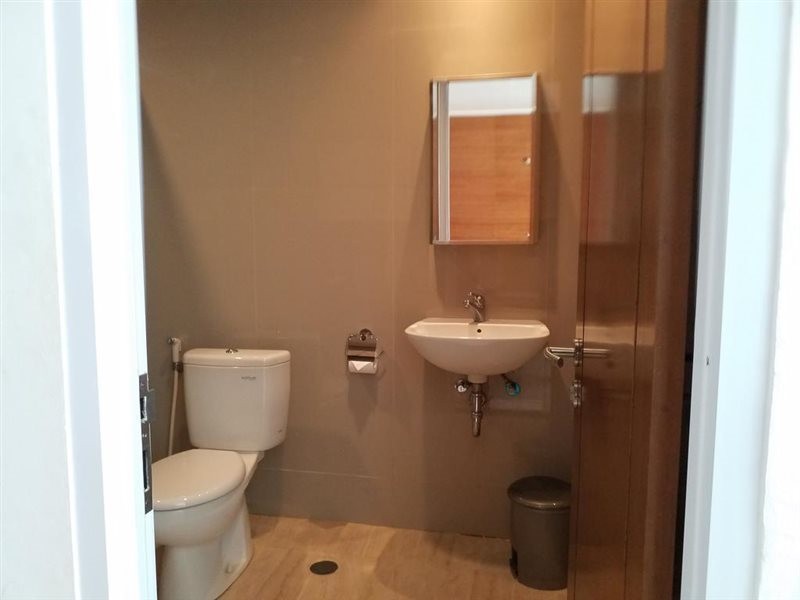 adiroso executive guest house