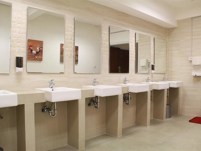 adiroso executive guest house