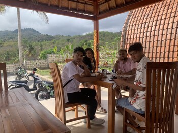 The Sweet Corn Bungalow Nusa Penida,Jalan Semaga Bunga Mekar Nusa Penida 80771 Bali,3 star