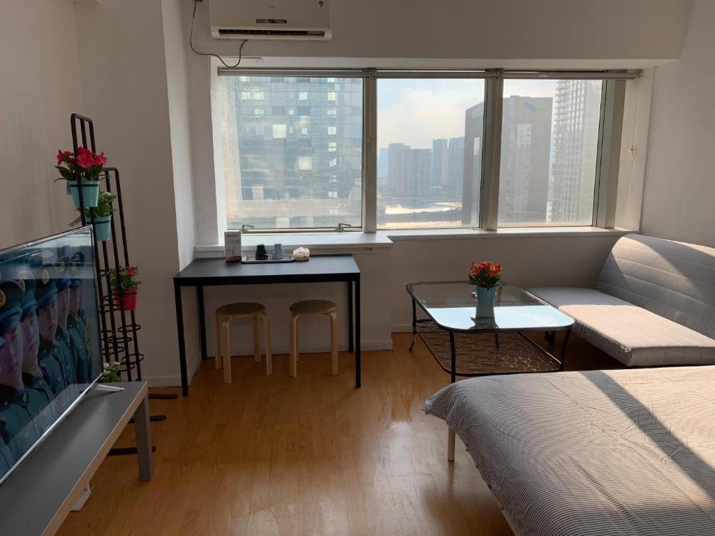 inestin shanghai apt lujiazui