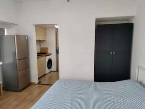 inestin shanghai apt lujiazui