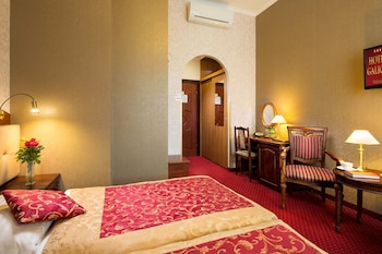 Hotel-Img