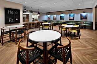 fairfield inn and suites by marriott columbus new albany