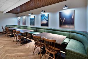 fairfield inn and suites by marriott columbus new albany