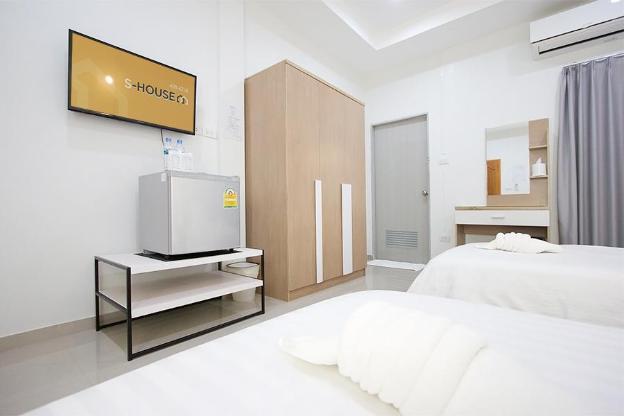 s house hotel surin