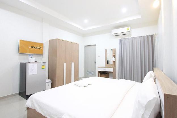 s house hotel surin
