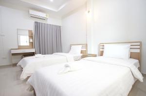 s house hotel surin