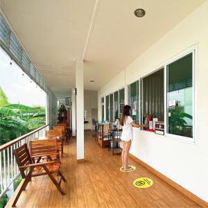 s house hotel surin