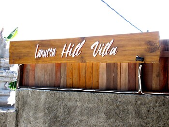 lanussa hill villa