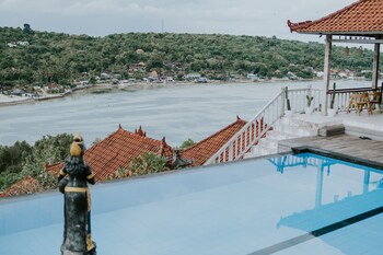 lanussa hill villa
