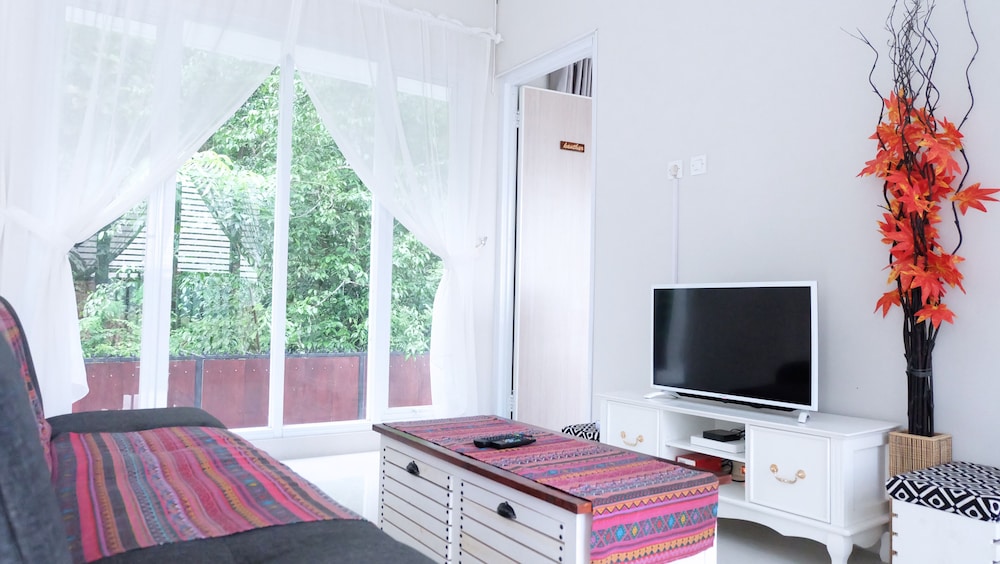 villa jogja grand bale with private pool by simply homy