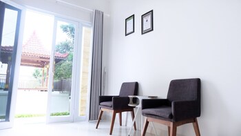 villa jogja grand bale with private pool by simply homy