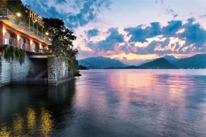 laveno mombello