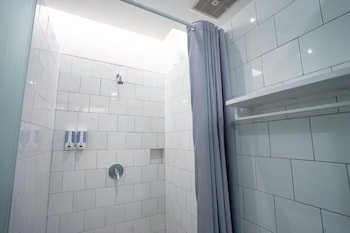 bobobox pods kebayoran baru