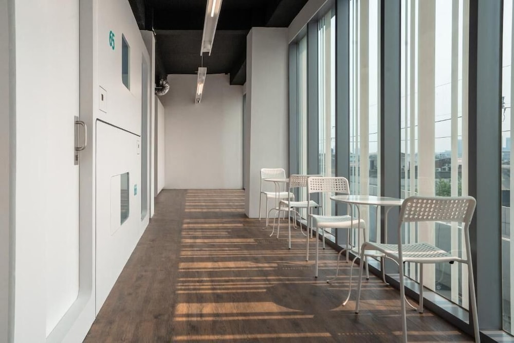 bobobox pods kebayoran baru