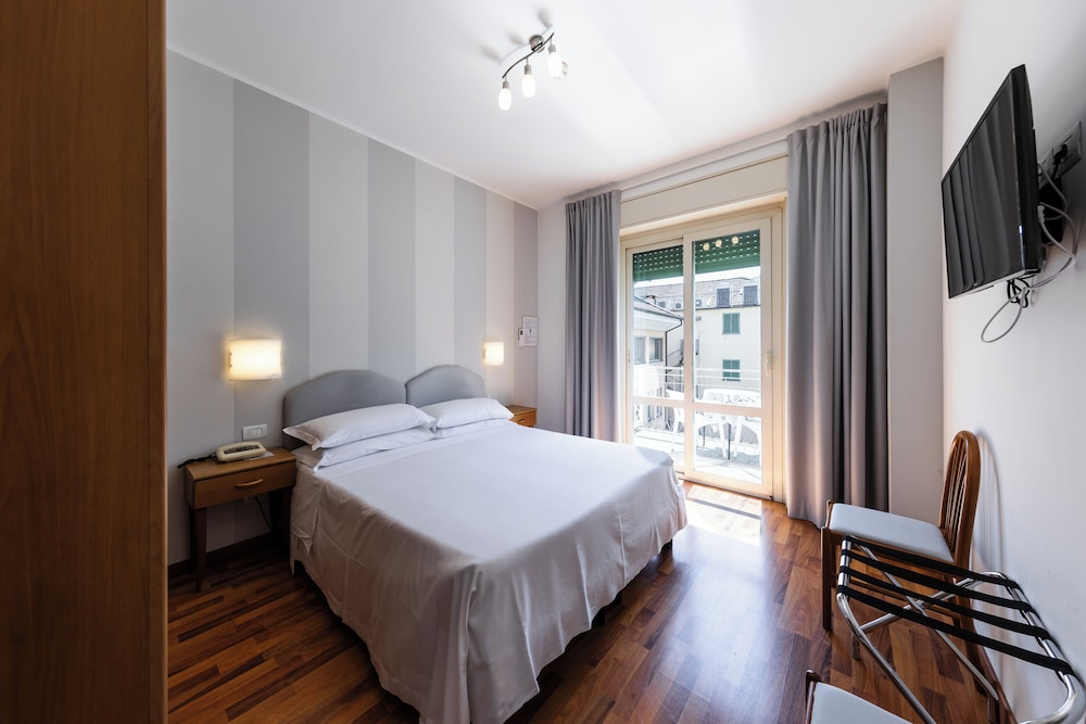 hotel beau rivage