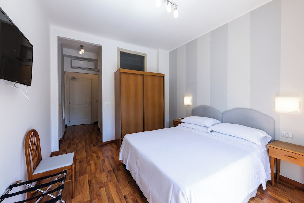 hotel beau rivage