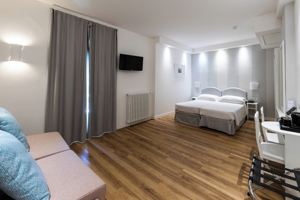 hotel beau rivage