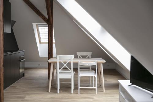 pytloun flat hotel