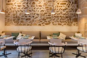ara alcudia adults only