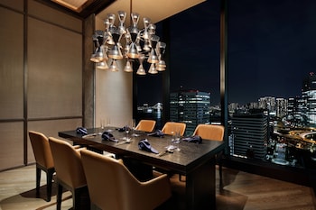 mesm tokyo autograph collection