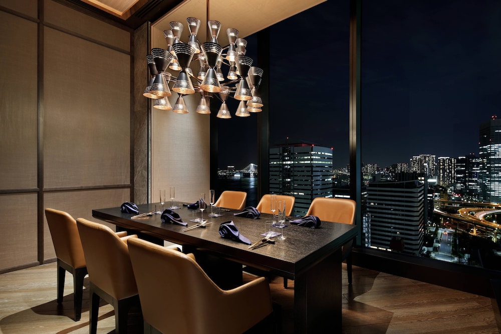 mesm tokyo autograph collection