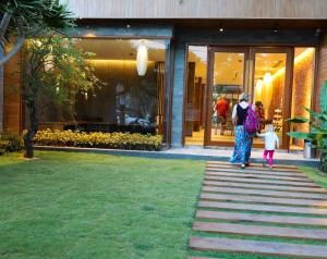 k house vs apartment