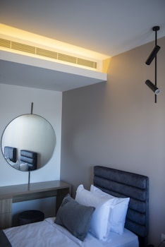 zur studios and suites