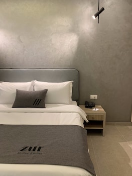 zur studios and suites